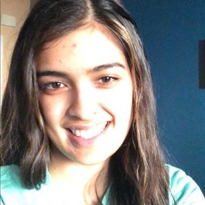 Meet your Posher, Estefany